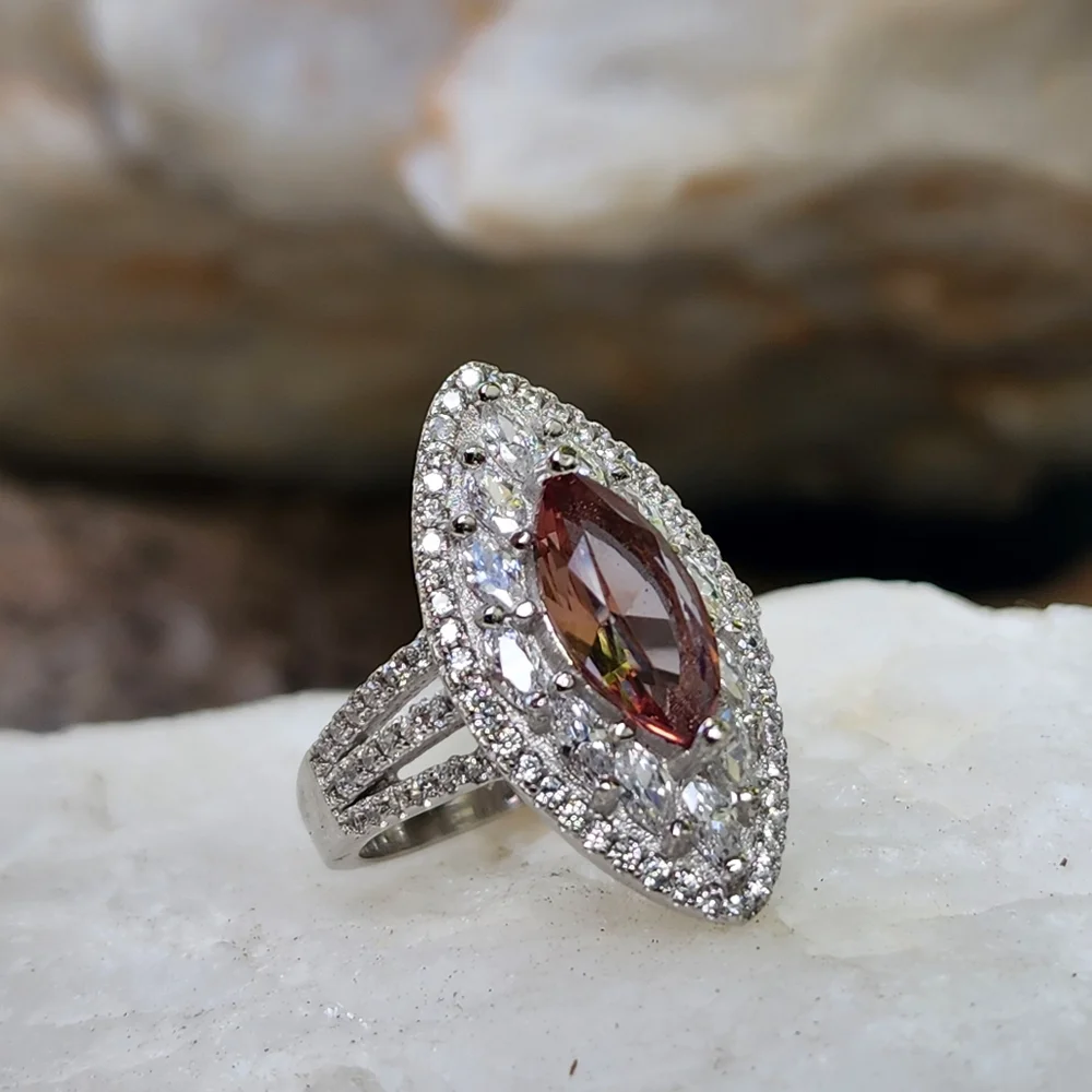 Solid Sterling 925 Silver Elegant Ring Alexandrite Stone White Topaz Crystals